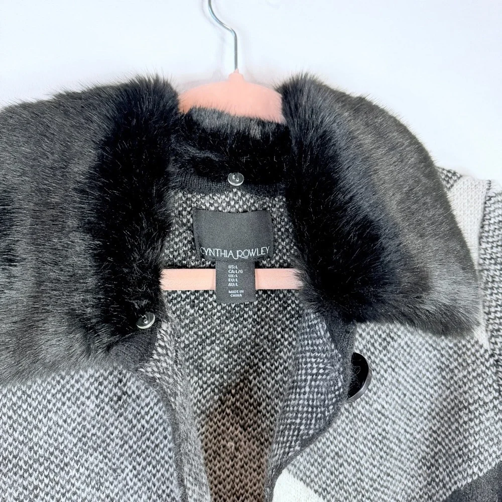 Cynthia Rowley Harlequin Faux Fur Collar Cardigan Size Large - Picture 7 of 8